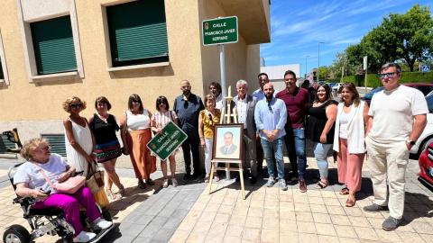 Inaugurada la calle Francisco Javier Serrano Vian en homenaje al que fuera alcalde de Arroyo entre 1991 y 1995