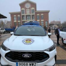 Presentación coches-patrulla y camión de obras.