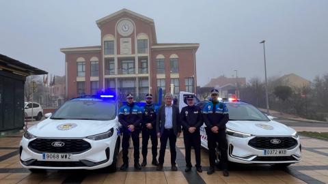 Presentación coches-patrulla y camión de obras.